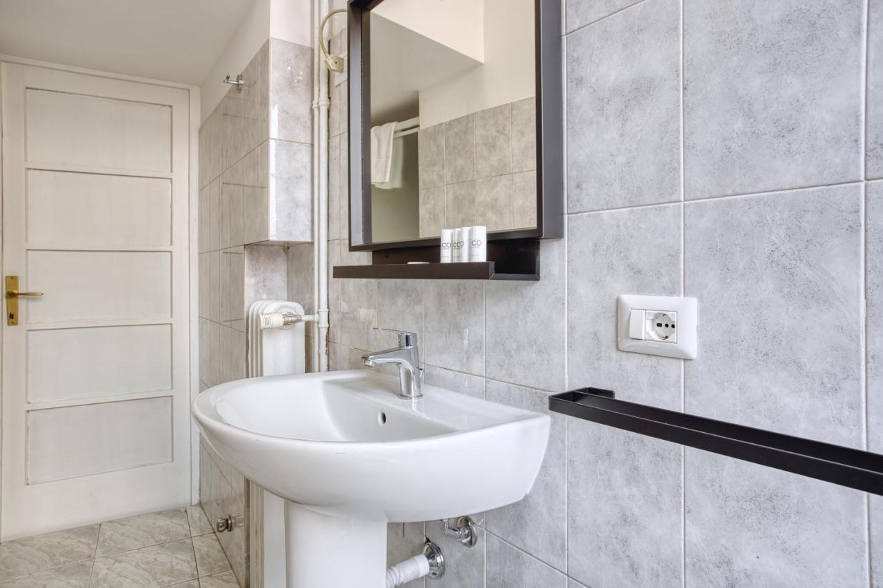 Joivy Mauri - Cosy Flats Near The Duomo Apartment Milan Bagian luar foto