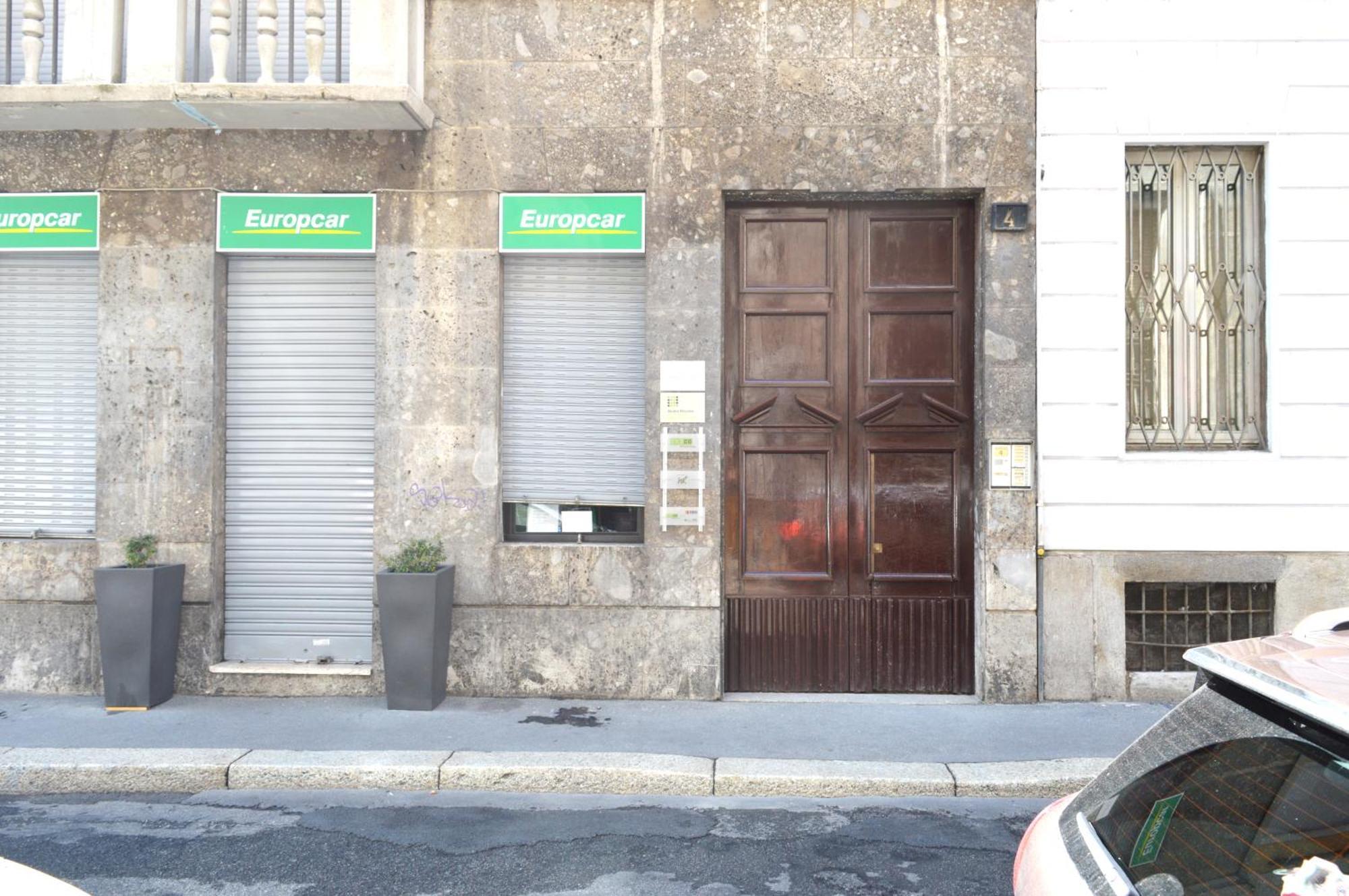 Joivy Mauri - Cosy Flats Near The Duomo Apartment Milan Bagian luar foto